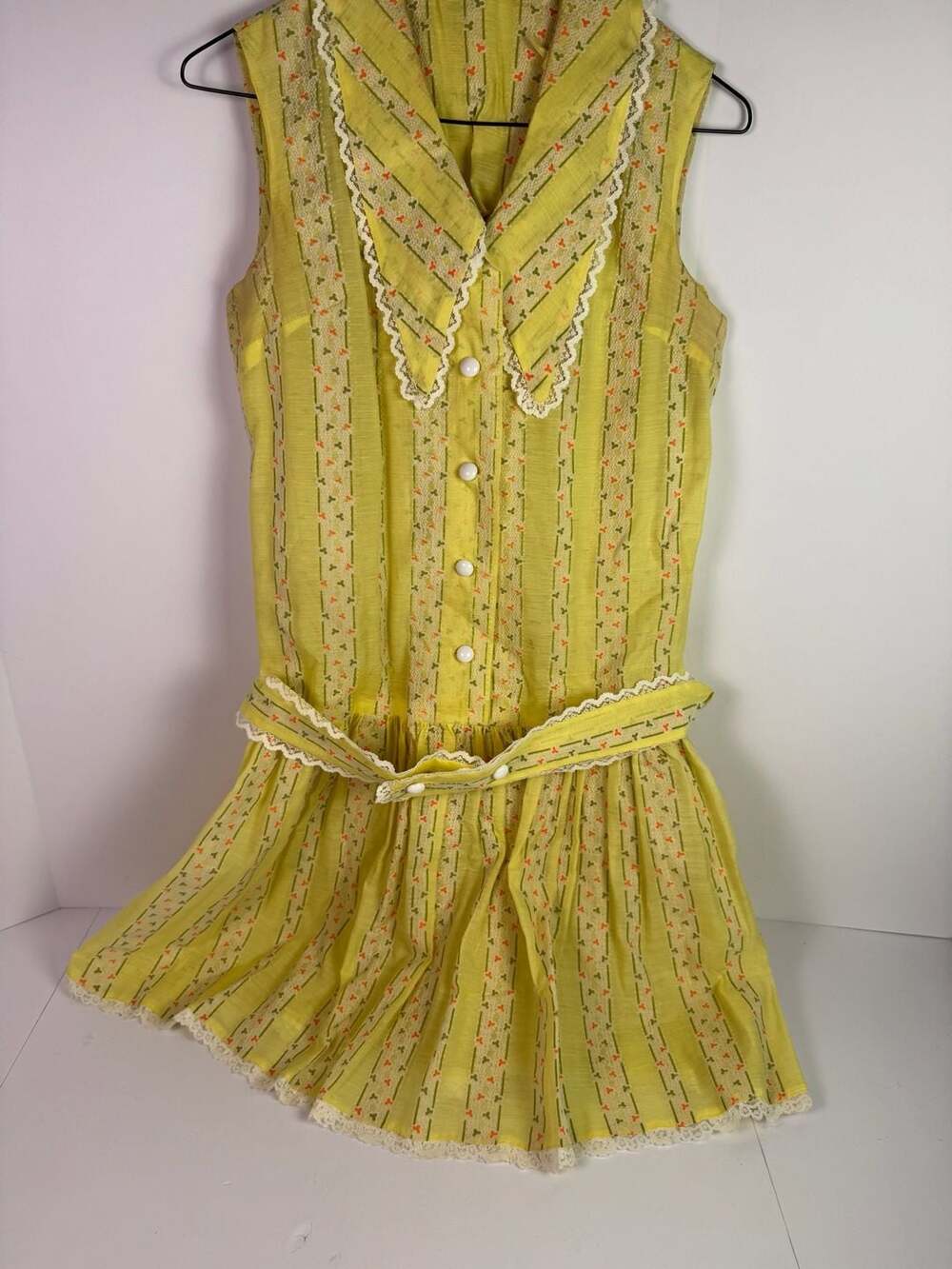 Vintage 60s Yellow Floral Stripe Sleeveless Button Down Dress w/Lace Trim & Belt